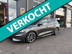 Ford Focus Wagon - 1.5/182 pk AUTOMAAT ST Line Business CAM NAV ECC LMV 18Inch Bicolor
