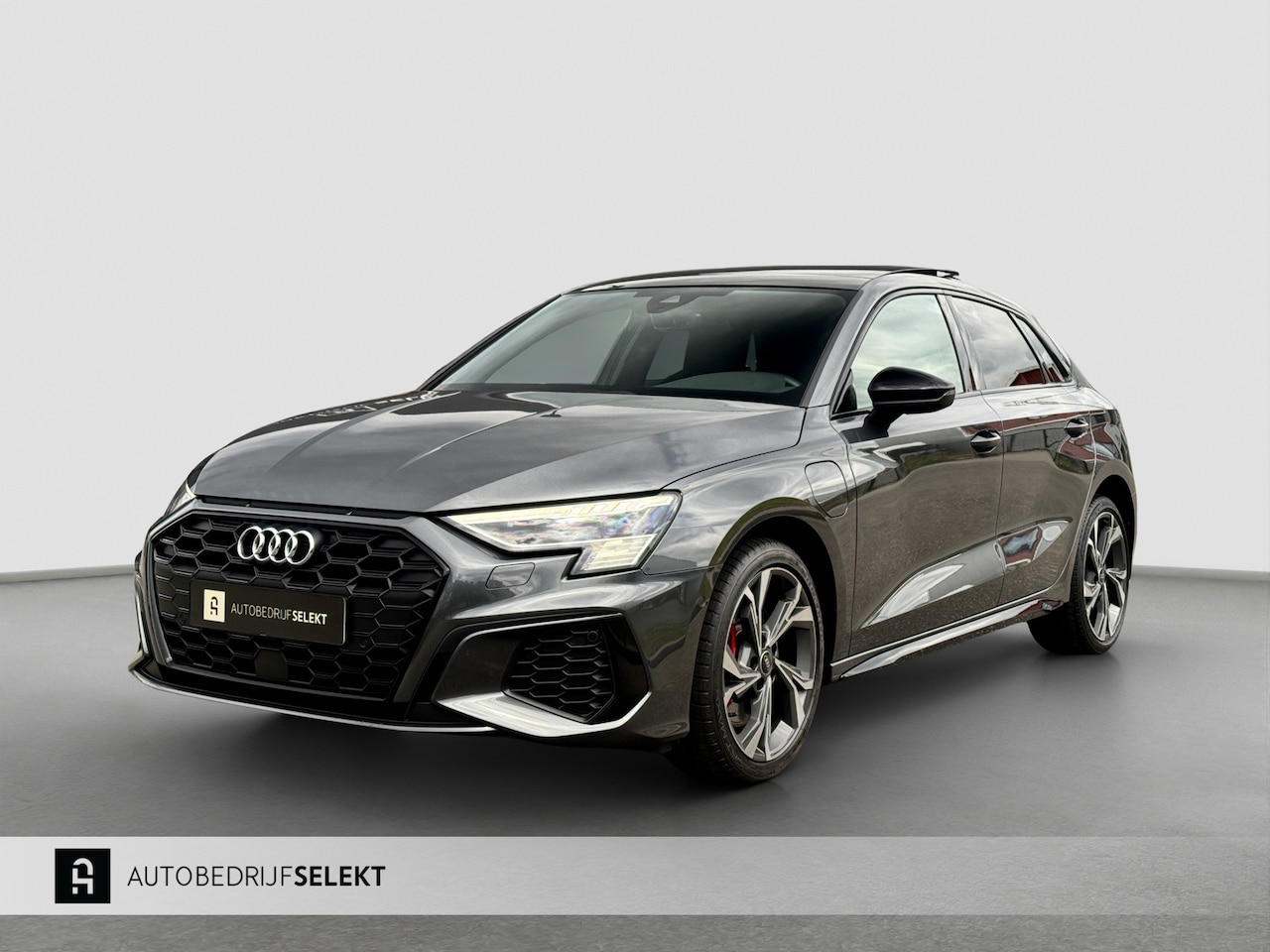 Audi A3 Sportback - 45 TFSI e | Pano | Matrix | Memory | RS stoelen | Camera | Keyless | Bang Olufsen | Sfeerv - AutoWereld.nl