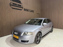 Audi A3 Sportback - 1.6 FSI Attraction Zeer nette auto