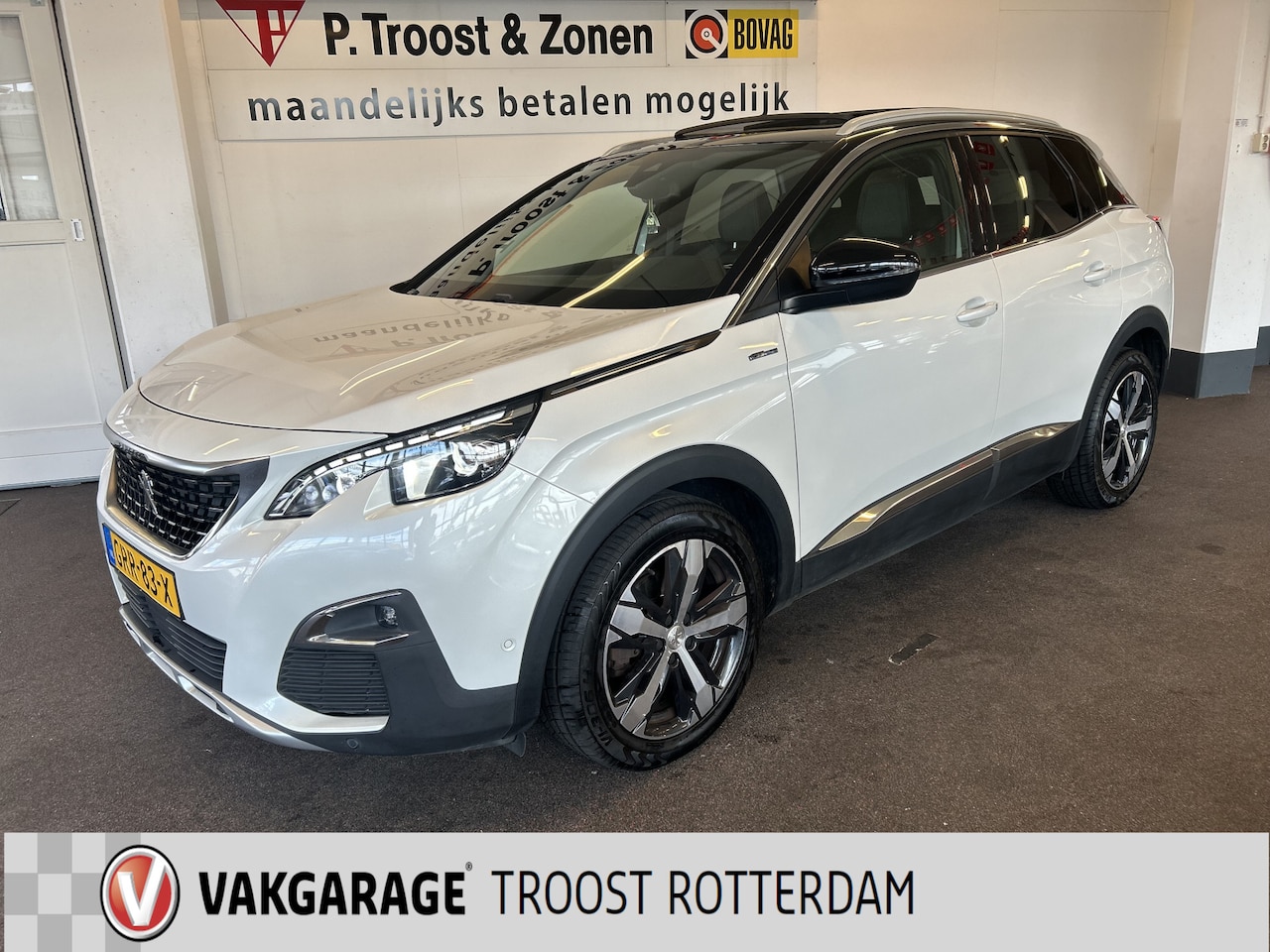 Peugeot 3008 - 1.2 PureTech GT Line | Panoramadak | Cruise control | Achteruitrijcamera | Keyless | Navig - AutoWereld.nl