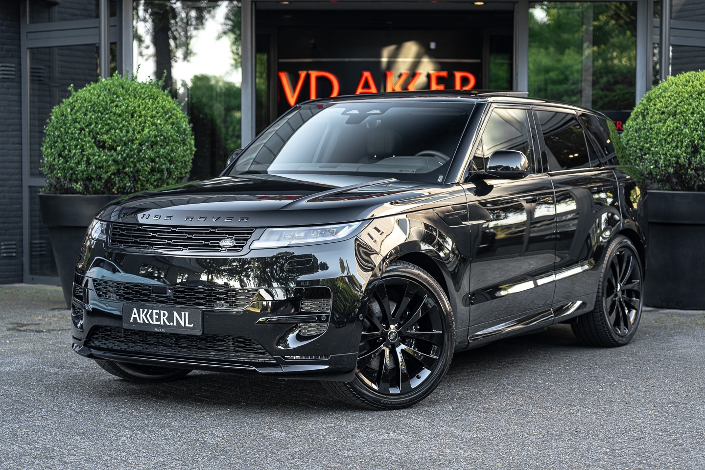 Land Rover Range Rover Sport - LANDROVER P460e Dynamic SE | Black Pack | 23 Inch | 3D Camera | Pixel LED - AutoWereld.nl