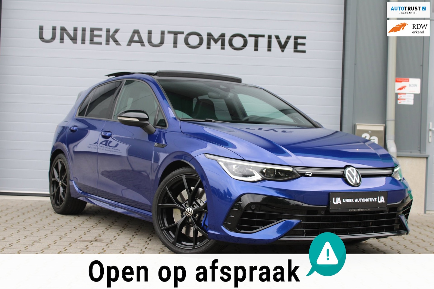 Volkswagen Golf - 2.0 TSI R 4 MOTION | AKRAPOVIC | LEDER | PANO | LED IQ | HARMAN KARDON | CAMERA | ACC | 19 - AutoWereld.nl
