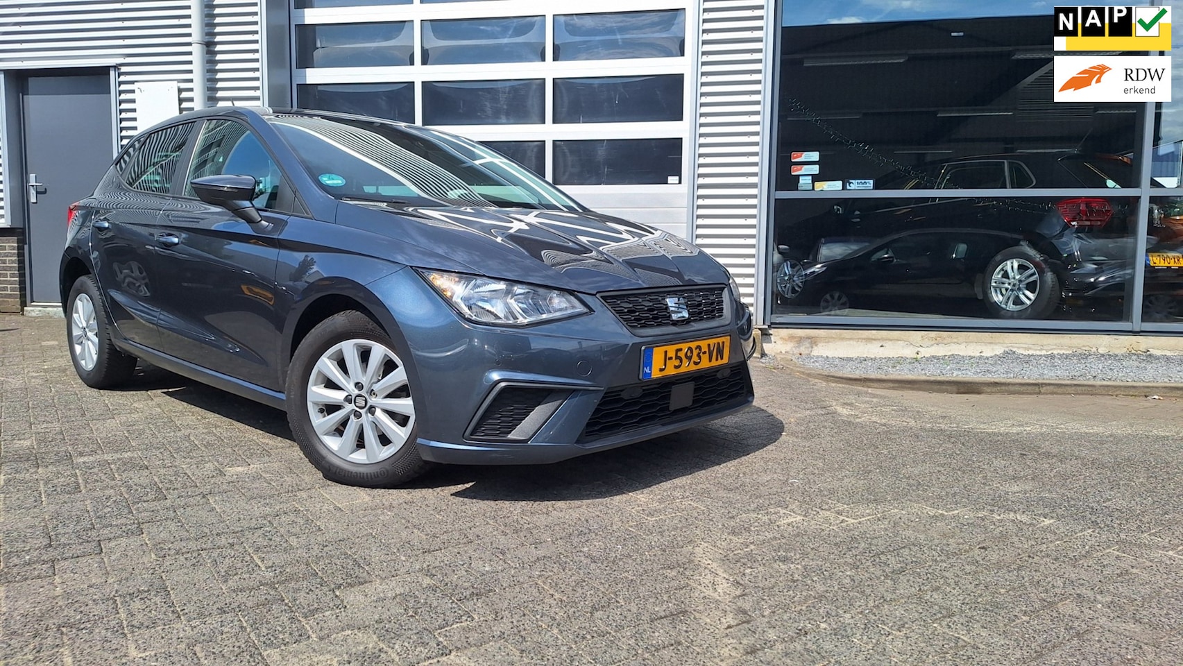 SEAT Ibiza - 1.0 TSI Style Business Intense/Nav/Ecc/Camera/Pdc V/A/Lm Velgen/Enz - AutoWereld.nl