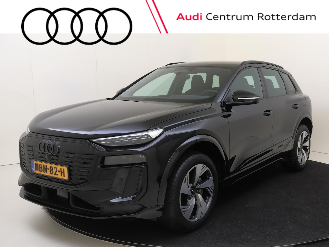 Audi Q6 e-tron - S edition performance 100 kWh | Luchtvering | 20 inch LM velgen | Elek. verstel. voorstoel - AutoWereld.nl