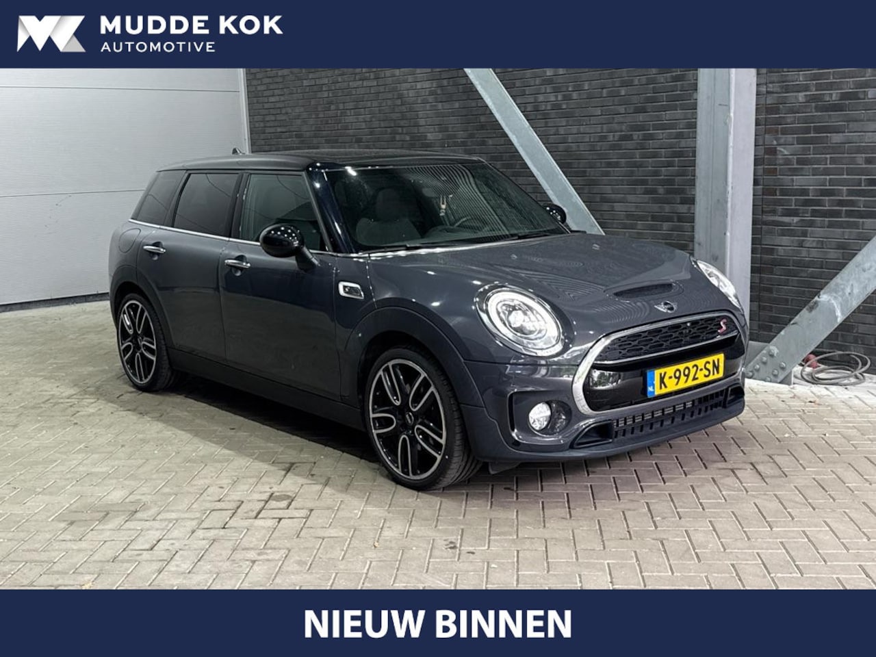 MINI Clubman - 2.0 Cooper S Chili Serious Business | Panoramadak | Trekhaak | Keyless | Stoelverwarming | - AutoWereld.nl