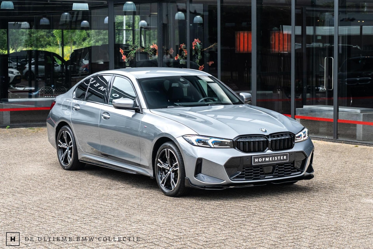 BMW 3-serie - 330e M Sport | El. stoelen | 360 camera - AutoWereld.nl