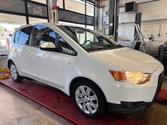 Mitsubishi Colt - 1.3 Intro Edition