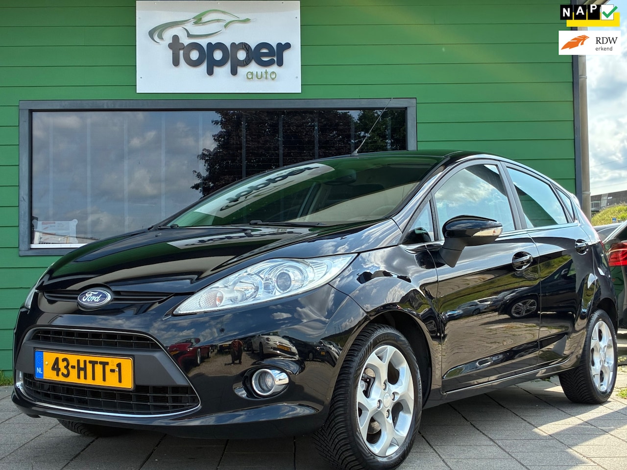 Ford Fiesta - 1.4 Titanium|2e Eigenaar|D-riem v.v.|ClimateControl|CruiseControl|PDC - AutoWereld.nl