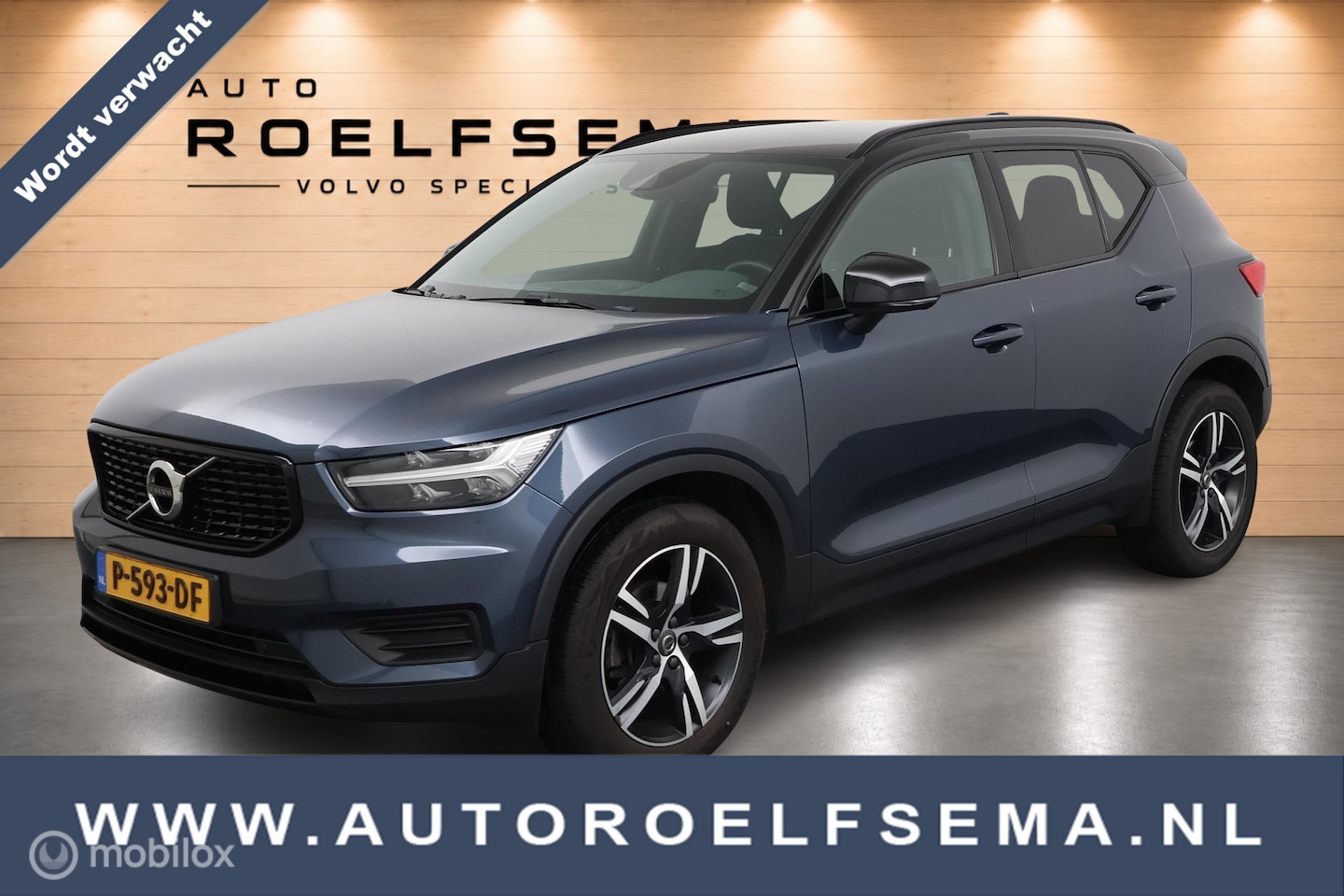 Volvo XC40 - 1.5 T2 R-Design | Adaptive Cruise | Camera | Harman Kardon | Verwarmbaar stuurwiel & Voors - AutoWereld.nl