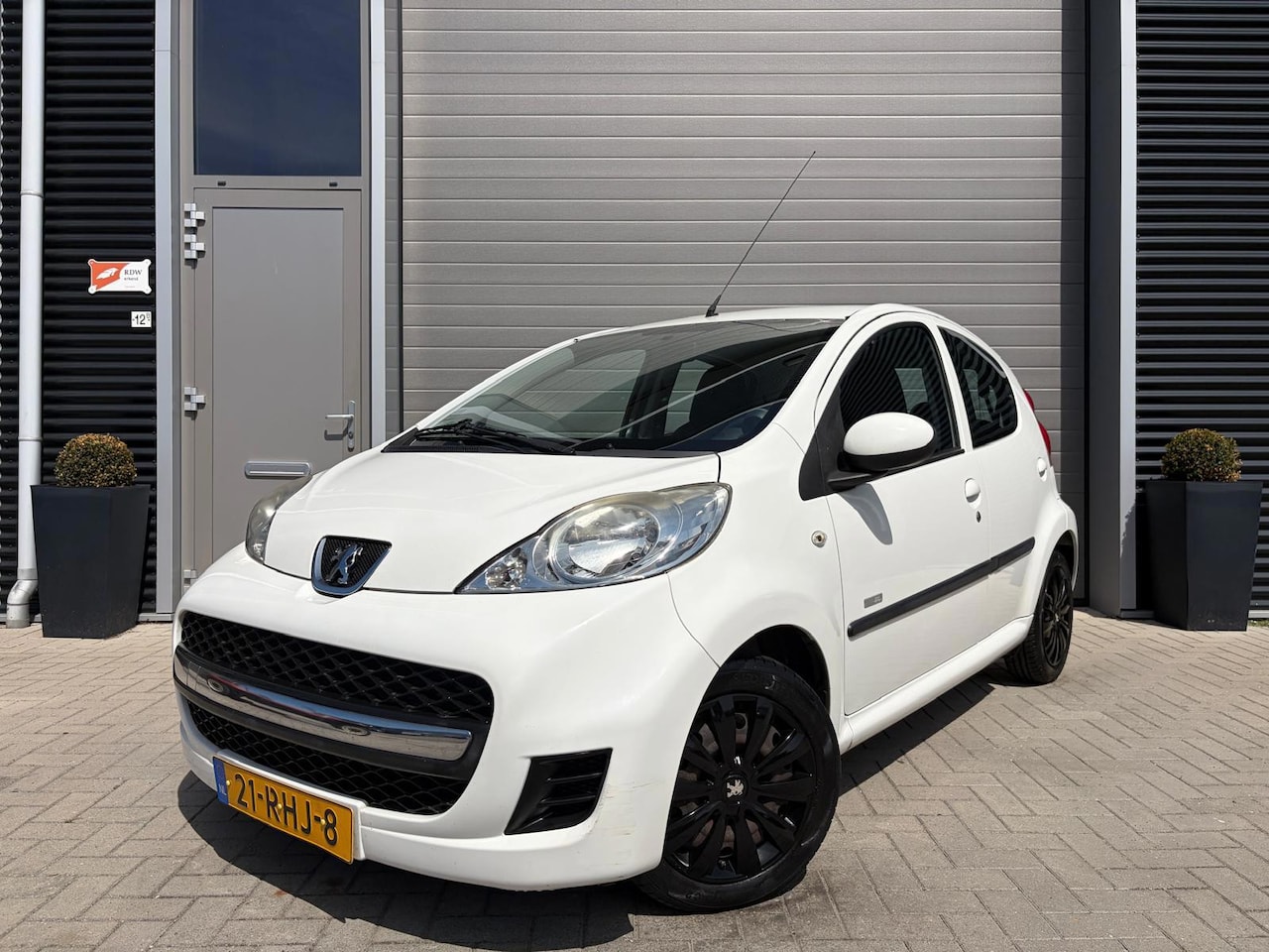 Peugeot 107 - 1.0-12V XS/80.000 NAP/Airco/2E Eigenaar/Leuke auto/ - AutoWereld.nl