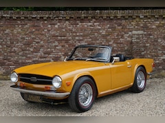 Triumph TR6 - Overdrive "Saffron Yellow" with Triple Weber Restored and technically rebuilt with signifi
