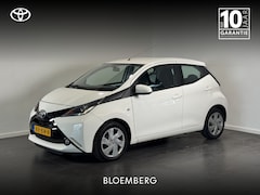 Toyota Aygo - 1.0 VVT-i x-play | Achteruitrijcamera | Airco |