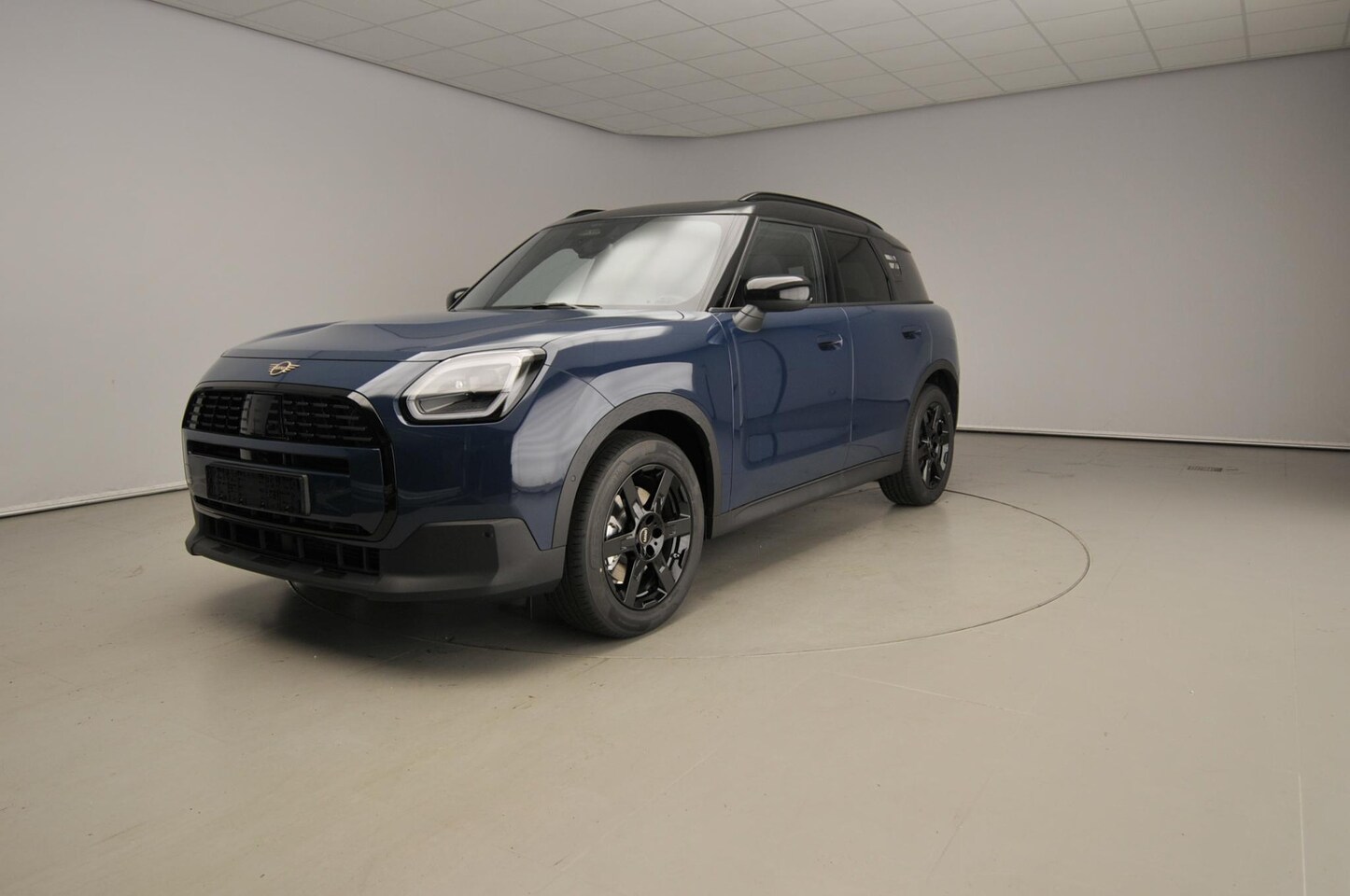 MINI Countryman - 1.5 C Classic Trim | Pakket S | Stuurwielrand verwarmd | Panoramadak | Head-Up | Trekhaak - AutoWereld.nl
