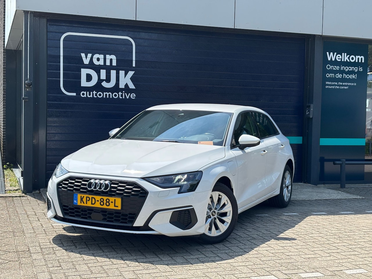Audi A3 Sportback - 1.4 40 TFSI e 204 PK PHEV S-Tronic Virtual cockpit 16 inch LM velgen Business pack Navigat - AutoWereld.nl