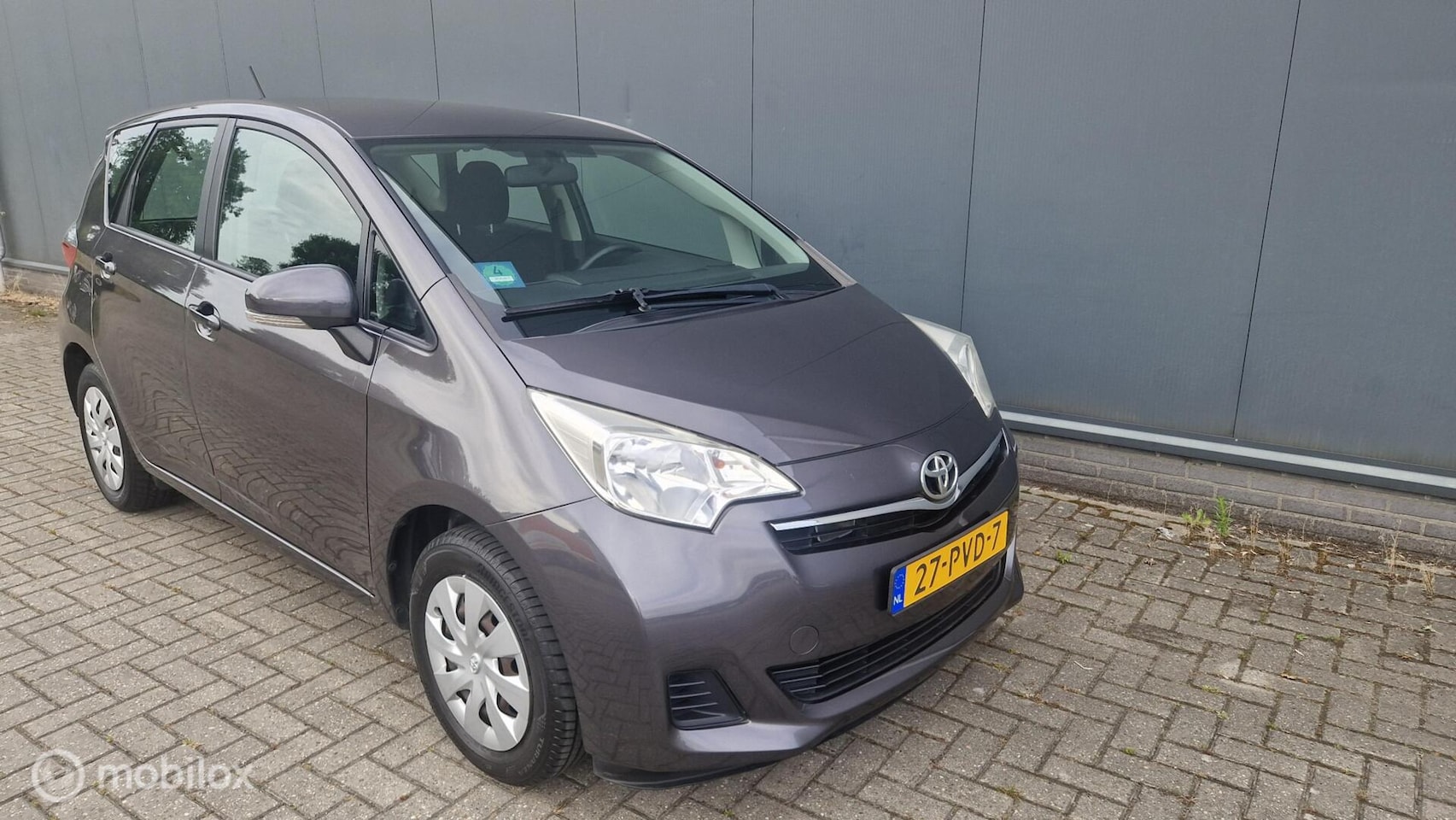 Toyota Verso S - 1.3 VVT-i Comfort 1.3 VVT-i Comfort - AutoWereld.nl
