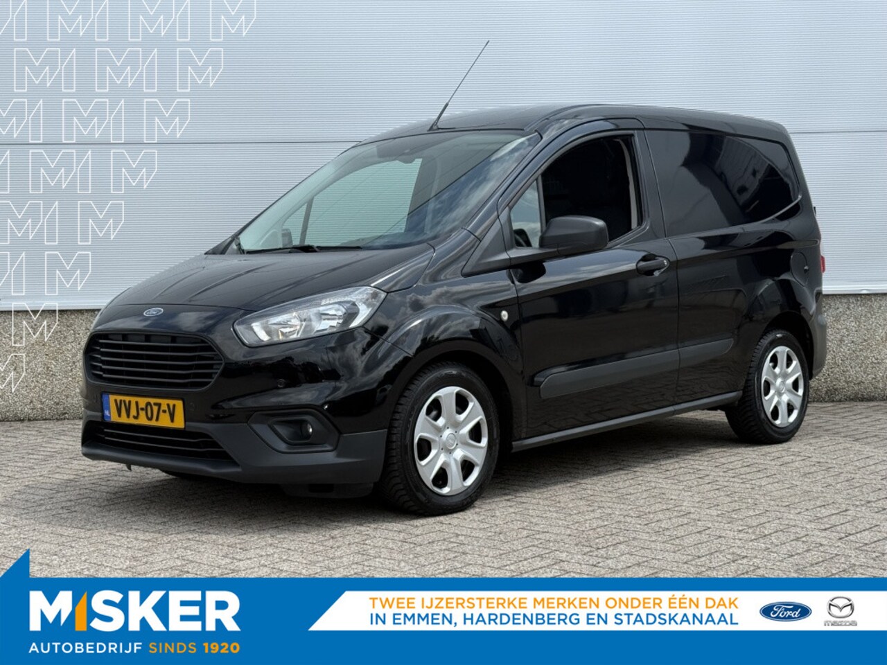 Ford Transit Courier - 1.5 TDCI Trend Dura. DRIVERPACK! NAVI! CARPLAY! CAMERA! - AutoWereld.nl