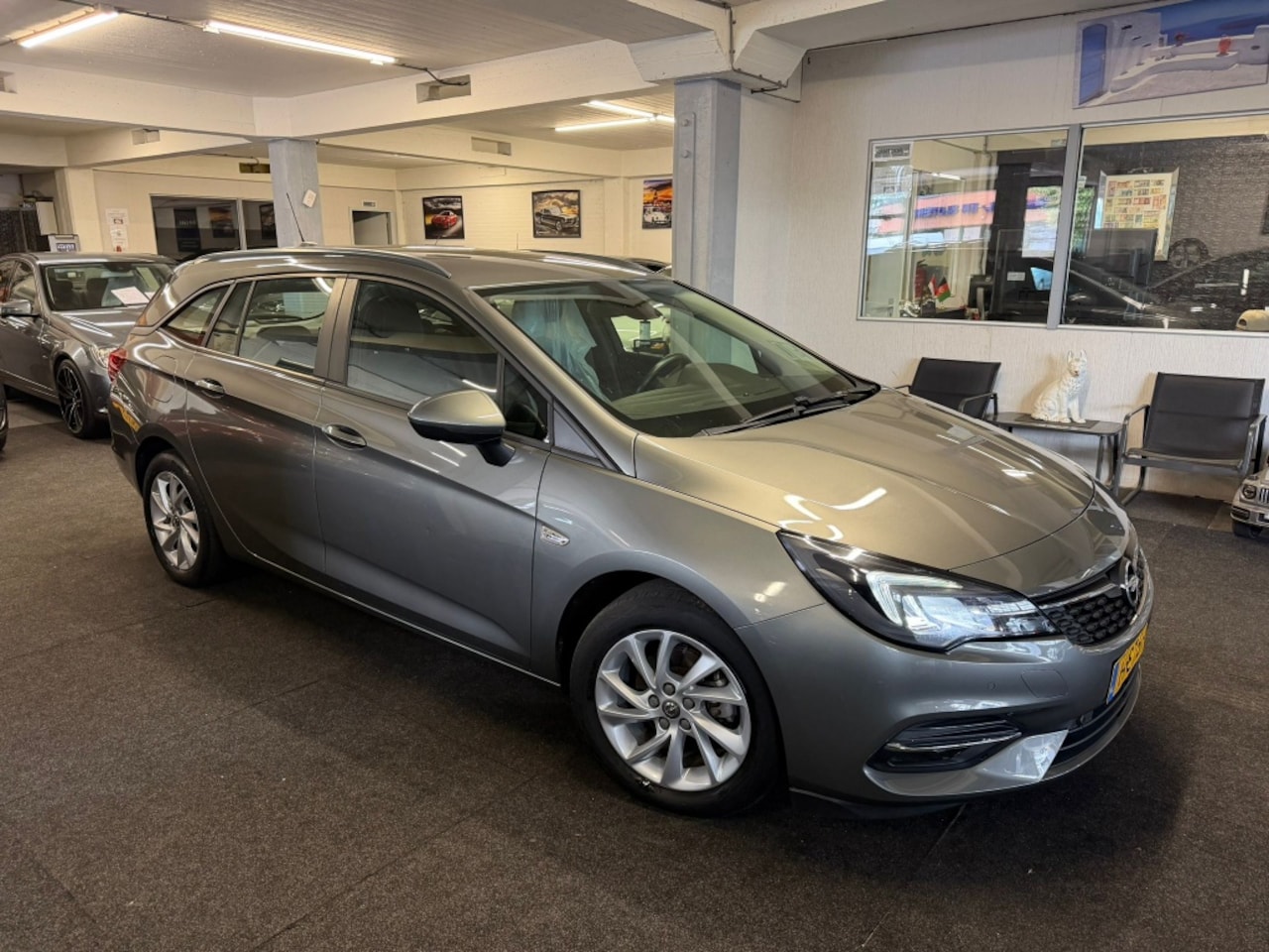Opel Astra Sports Tourer - 1.2 Edition 1.2 Edition - AutoWereld.nl