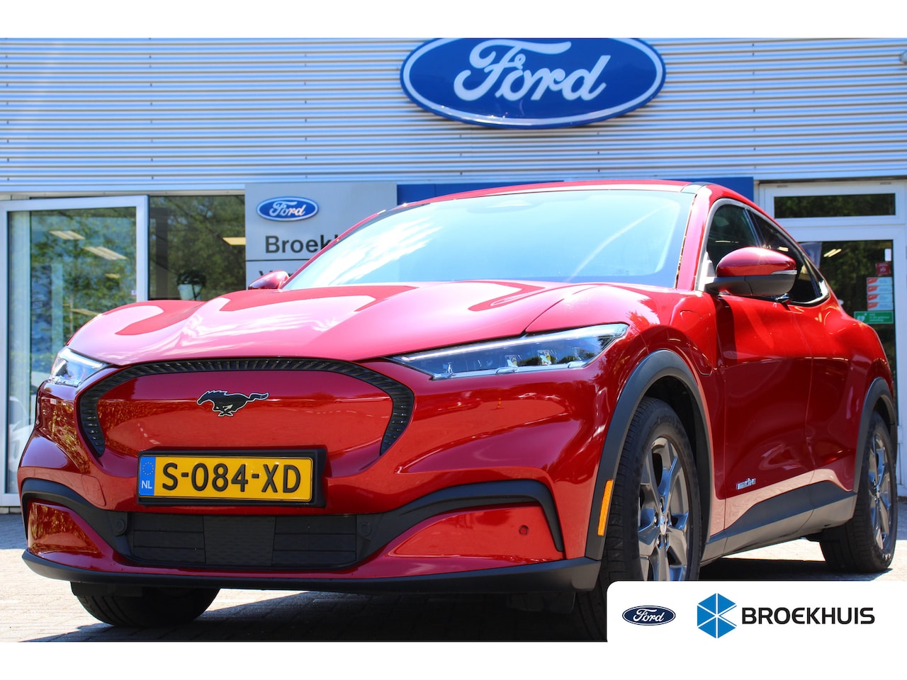 Ford Mustang Mach-E - RWD 75 kWh | NL-AUTO! | 1E EIGENAAR! | ADAPTIVE CRUISE | WINTERPACK | CAMERA | LEDER | PAR - AutoWereld.nl