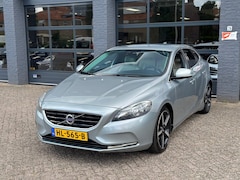 Volvo V40 - 1.6 D2 Summum R-Design|StoelMM|Aut|Leer|Camera|