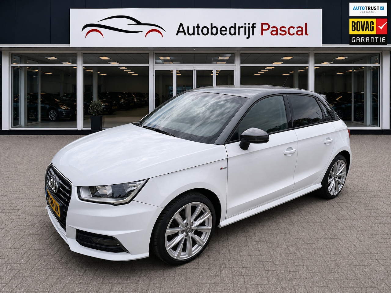 Audi A1 Sportback - 1.0 TFSI | Stoelverwarming | Parksensor| S-Line | - AutoWereld.nl