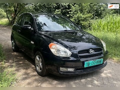Hyundai Accent - 1.6i Airco Nieuwe APK inruil is mogelijk