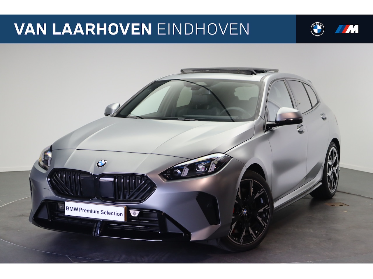 BMW 1-serie - 120 M Sport Automaat / Panoramadak / Sportstoelen / Comfort Access / Achteruitrijcamera / - AutoWereld.nl