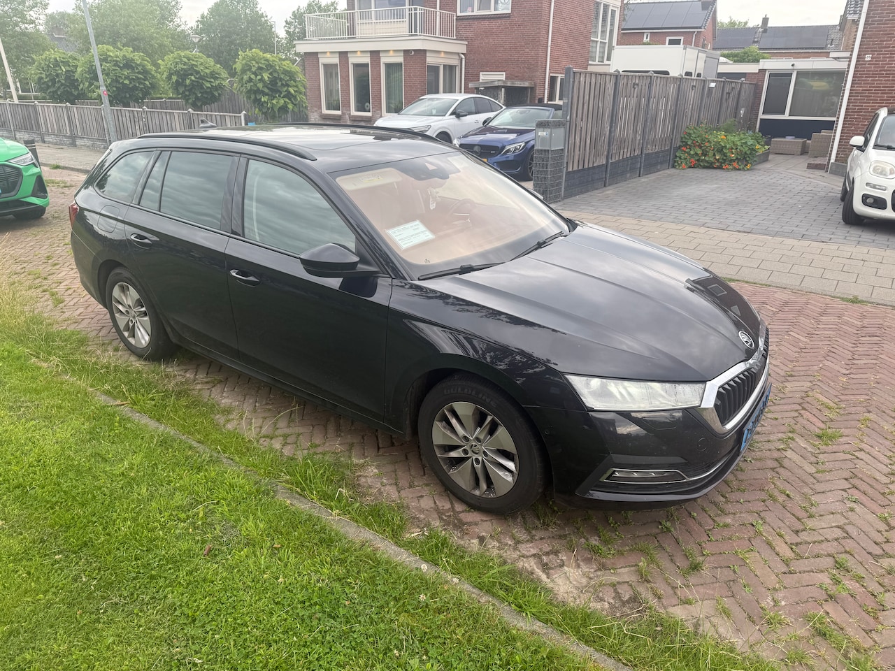 Skoda Octavia Combi - 2.0 TDI Greentech Style Business - AutoWereld.nl