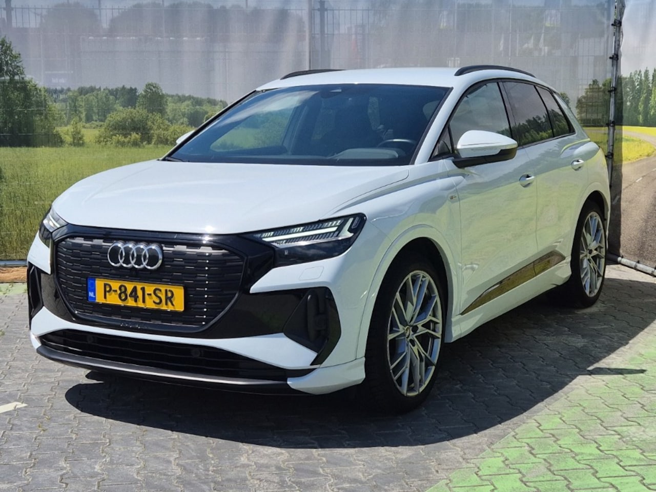 Audi Q4 e-tron - 40 Launch edition S Competition 77 kWh|Soh 93%|ACC|Matrix|Warmtepomp|Cam - AutoWereld.nl