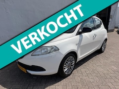 Lancia Y(psilon) - Ypsilon 0.9 TwinAir Silver - Climate Control - LMV