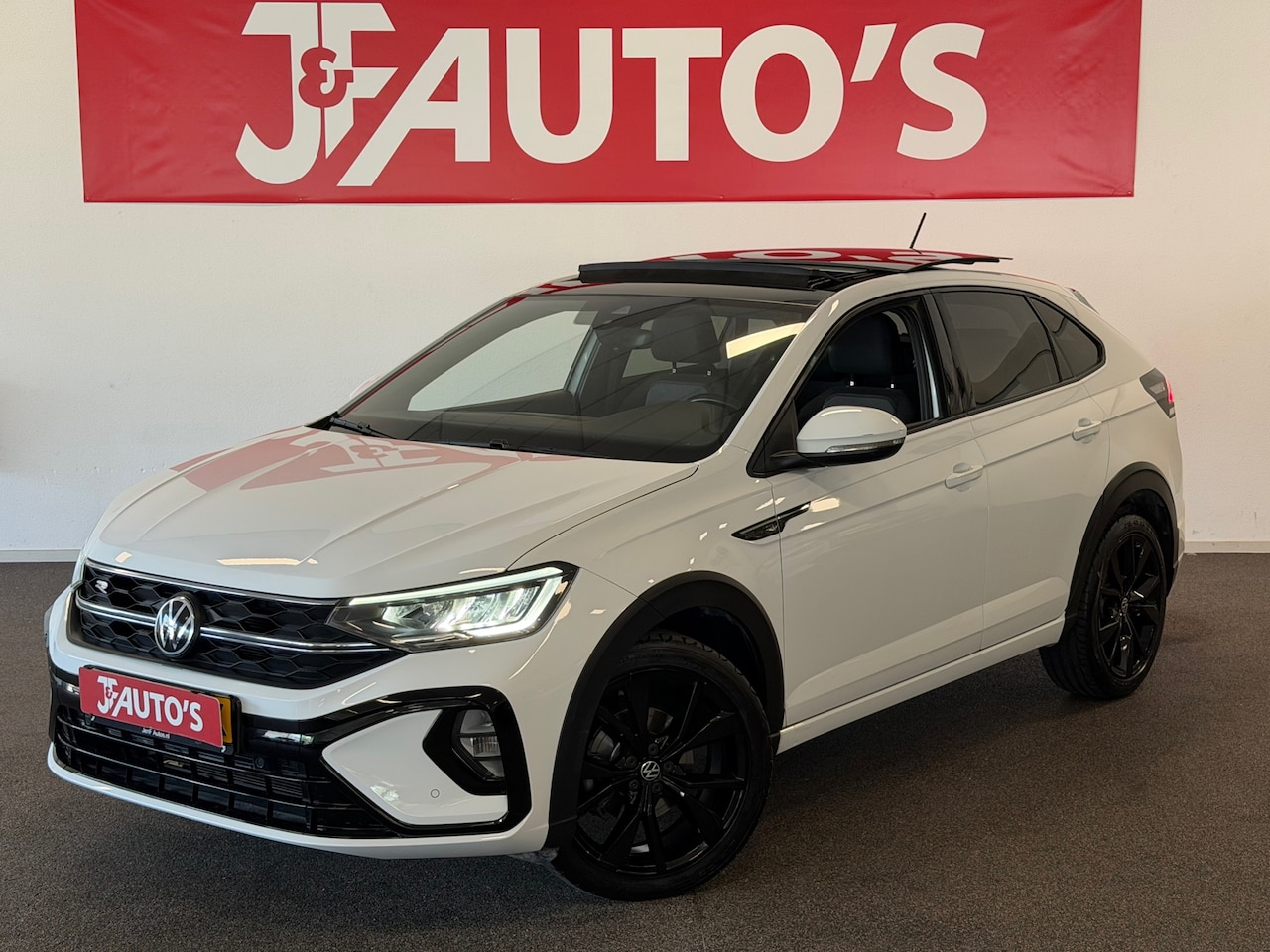Volkswagen Taigo - 1.0 TSI R-Line|CAR-PLAY|ECC AIRCO|PANORAMA|CRUISE - AutoWereld.nl