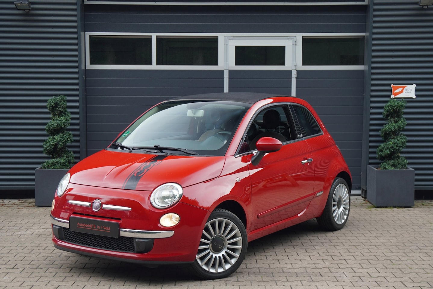 Fiat 500 C - 1.2 Lounge INTERSCOPE AUDIO LEDER PARK. SENSOREN 16" AIRCO - AutoWereld.nl