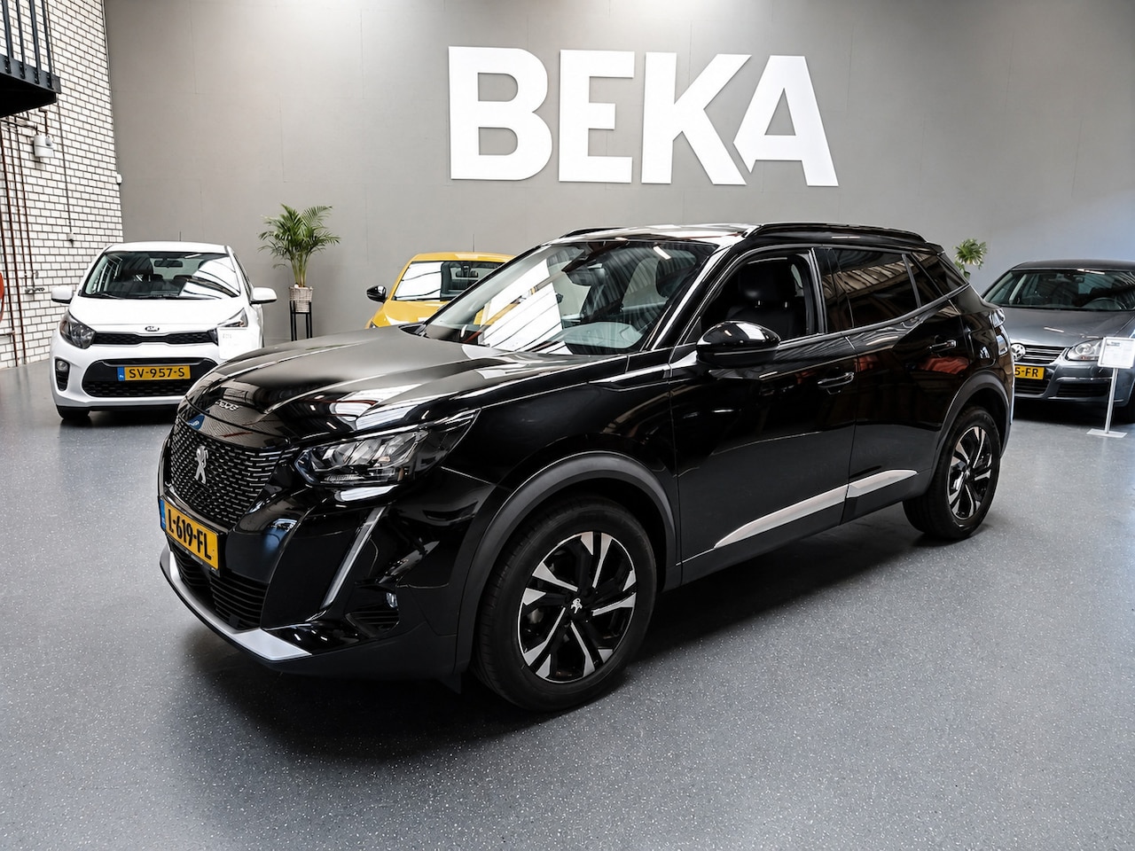 Peugeot 2008 - 1.2 PureTech 100 Allure 1.2 PureTech 100 Allure - AutoWereld.nl