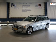 BMW 3-serie Touring - 330i AUT / SPORT INTERIEUR / TOP KWALITEIT
