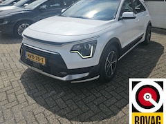 Kia Niro - 1.6 GDi PHEV DynamicLine parelmoer wit