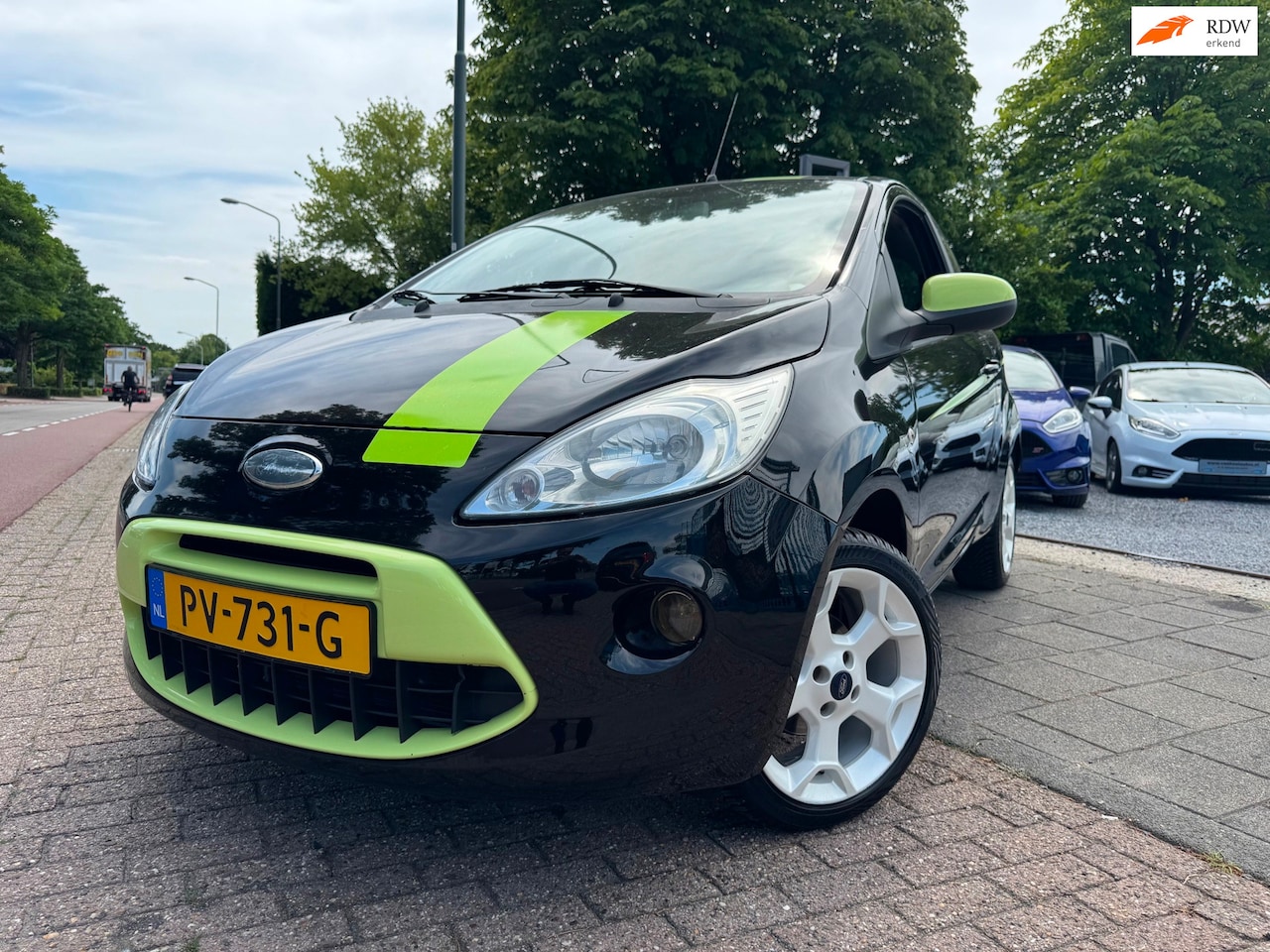 Ford Ka - 1.2 Titanium A-C Elek Pakket Lmv Spoiler Nw Apk - AutoWereld.nl