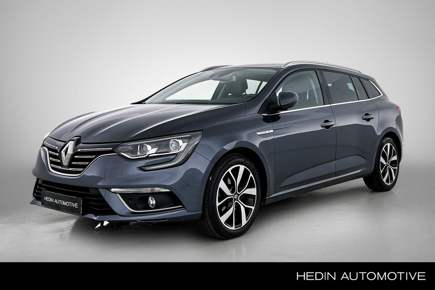 Renault Mégane Estate - 1.3 TCe Bose | Achteruitrijcamera | Parkeersensoren v + a | Trekhaak | Navigatiesysteem | - AutoWereld.nl
