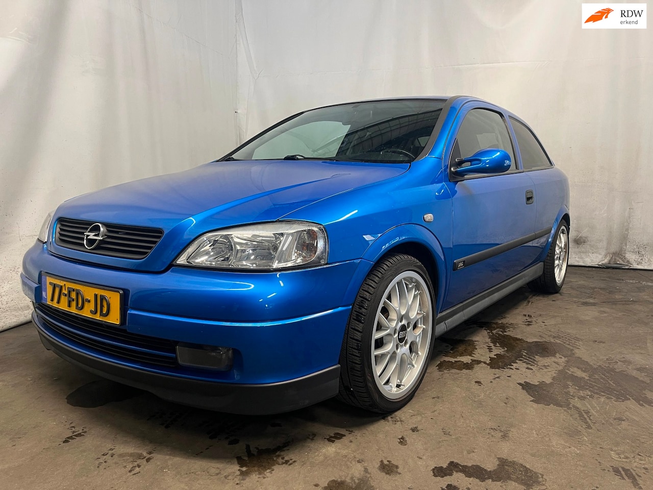 Opel Astra - 2.0-16V OPC - Motor Tikt - Schade - AutoWereld.nl