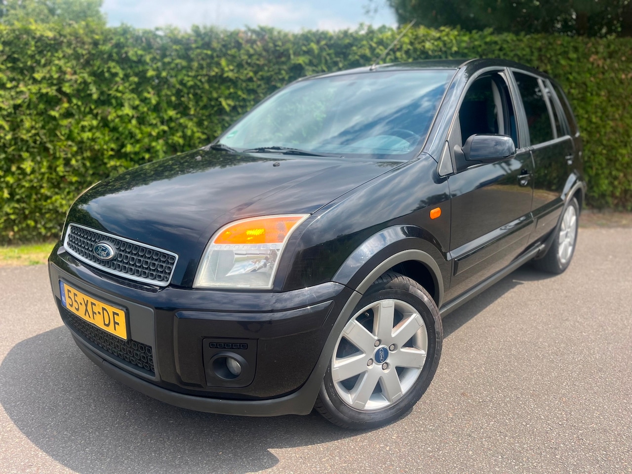 Ford Fusion - 1.4-16V Futura AIRCO NIEUWE-APK HOGE-INSTAP - AutoWereld.nl