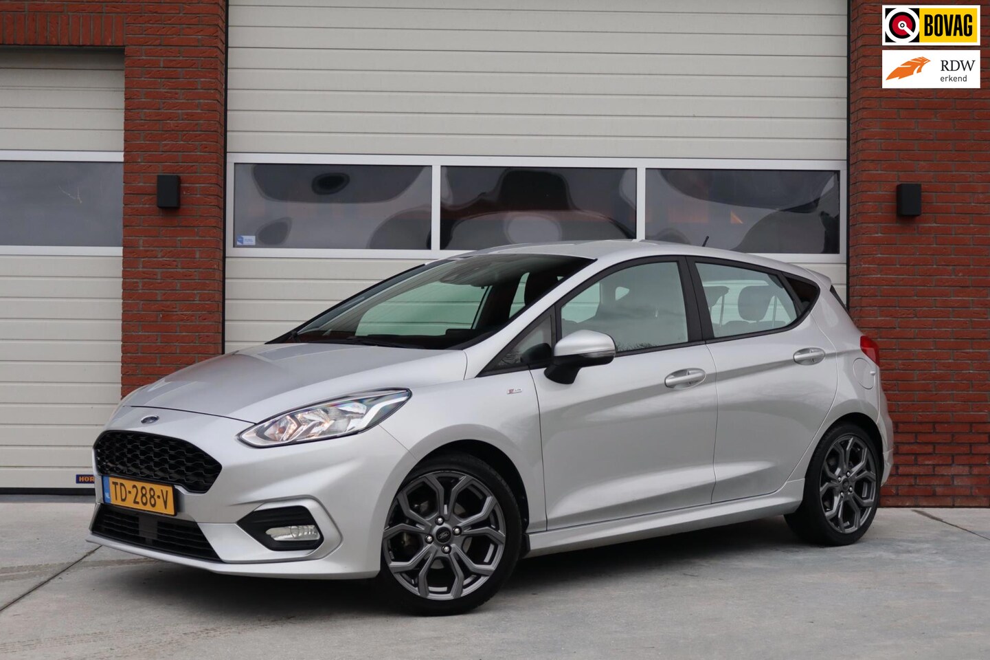 Ford Fiesta - 1.0 EcoBoost ST-Line 5 deurs - Dealeronderhouden - Navigatie - NL Auto - Cruise control - - AutoWereld.nl
