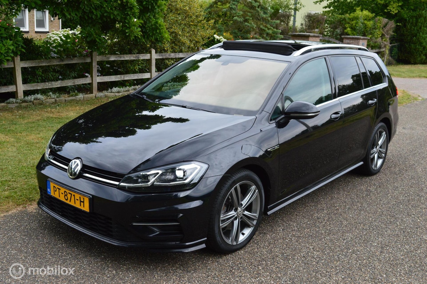 Volkswagen Golf Variant - 1.6 TDI Highline Business R 1.6 TDI Highline Business R - AutoWereld.nl