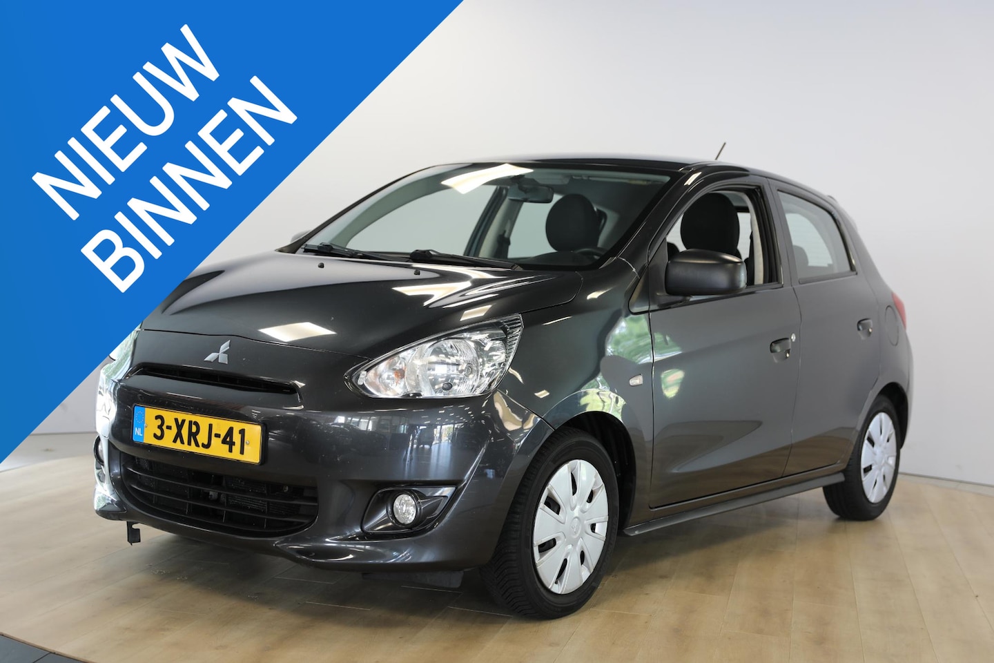 Mitsubishi Space Star - 1.0 Inform | Airco | Incl. fietsendrager - AutoWereld.nl