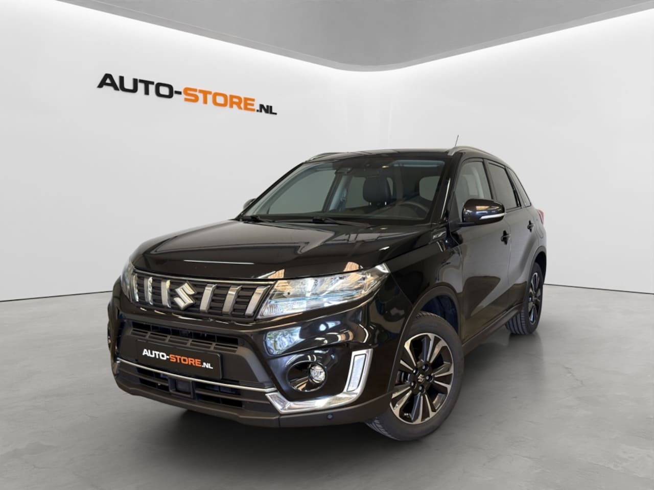 Suzuki Vitara - 1.5 Hybrid Style AllGrip AWD|NAVI|PANO|ACC|LEDER|FULL-OPTION - AutoWereld.nl