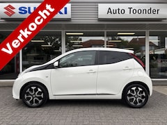 Toyota Aygo - 1.0 VVTi X-Joy/Camera/Carplay/Climate-control