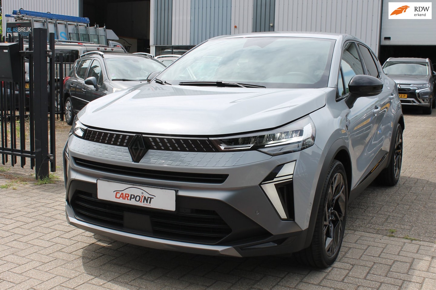 Renault Captur - 1.8 E-Tech full hybrid 160 esprit Alpine 1.8 E-Tech Full Hybrid 160 Esprit Alpine Nieuwstaat! - AutoWereld.nl
