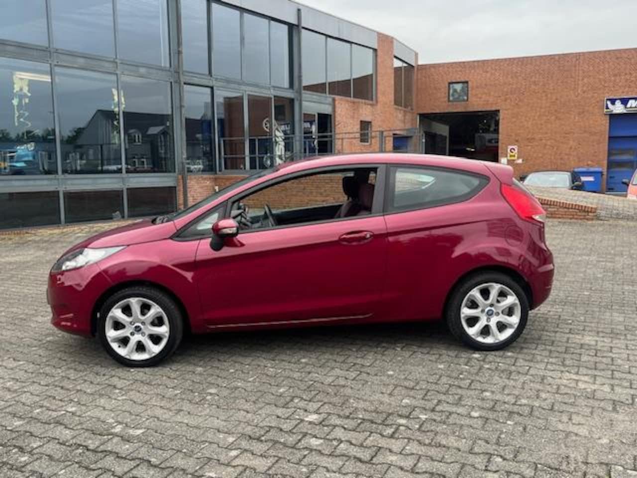 Ford Fiesta - 1.25 Trend AIRCO, lmv, DIRECT RIJKKLAAR apk 6-2027 Ford Fiesta 1.25 Trend AIRCO, lmv, DIRE