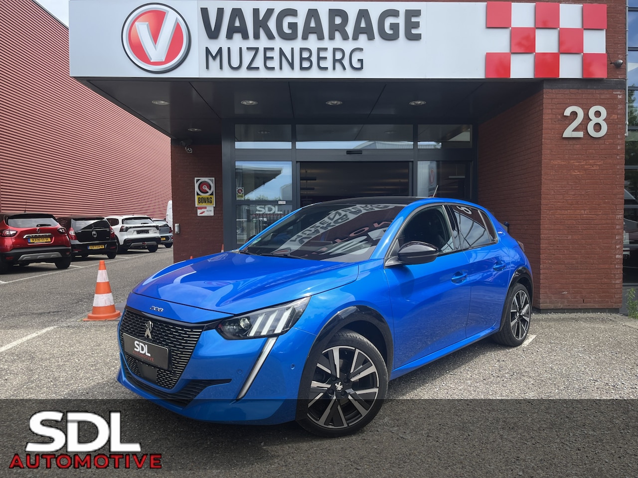 Peugeot 208 - 1.2 PureTech GT Pack // AFN. TREKHAAK // DODEHOEK // ADAPT. CRUISE // LEDER// ELEK. STOEL - AutoWereld.nl