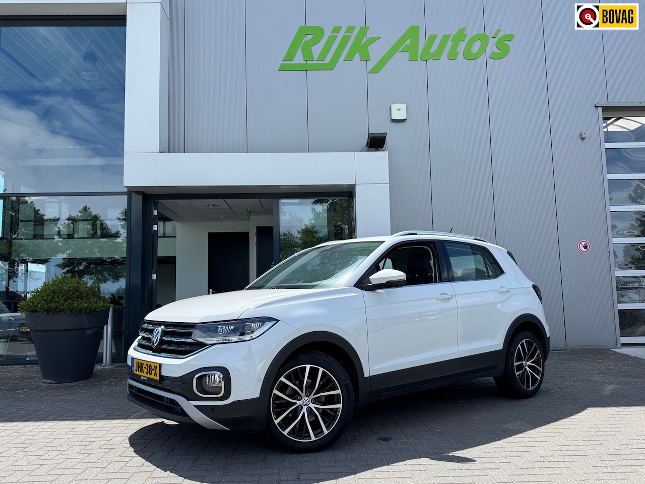 Volkswagen T-Cross - 1.0 TSI Style * Virtual Cockpit * Stoelverwarming * Carplay - AutoWereld.nl