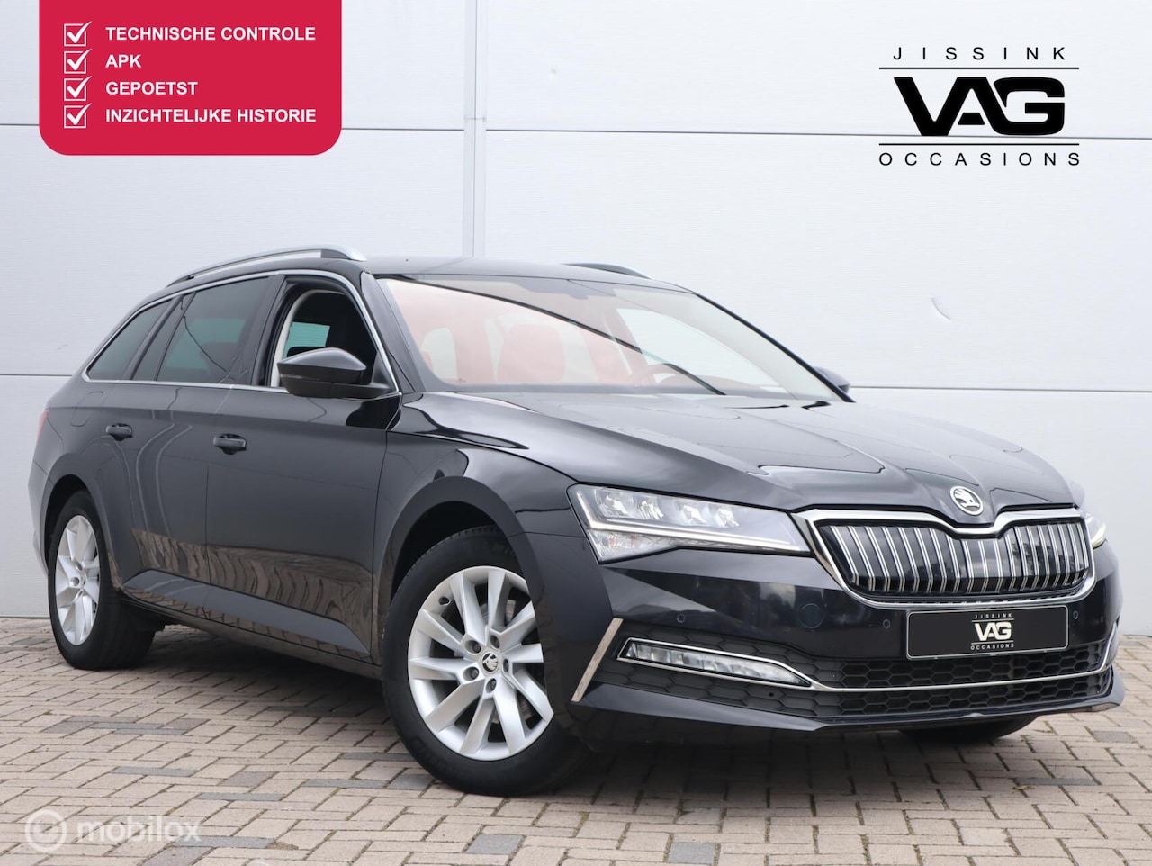 Skoda Superb Combi - 1.4 TSI iV ACC CARPLAY TREKHAAK - AutoWereld.nl