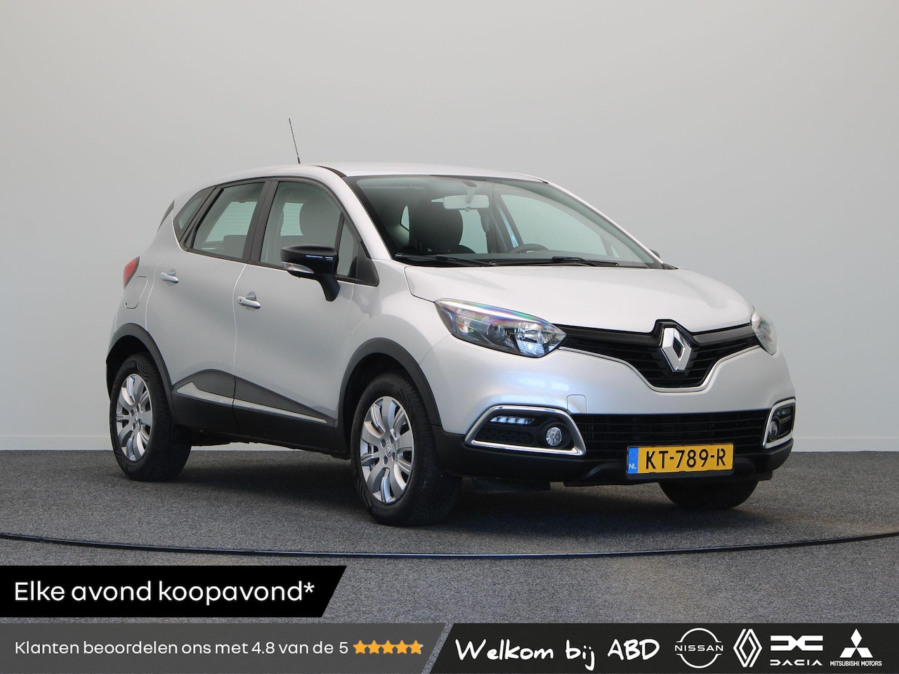 Renault Captur - TCe 90pk Expression | Cruise control | Airco | Navigatie | All season banden | - AutoWereld.nl