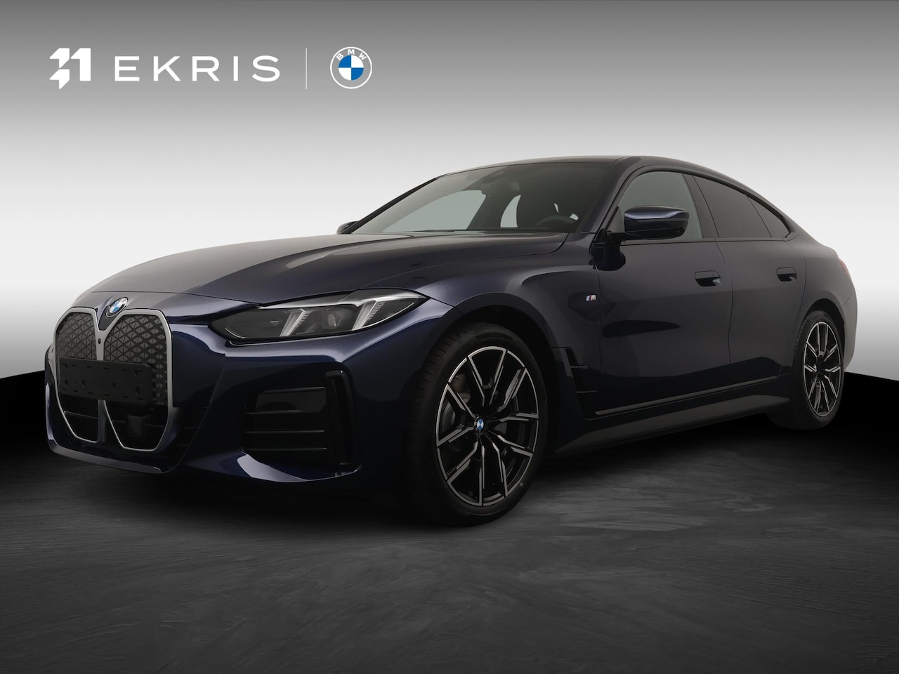 BMW i4 - eDrive40 84 kWh | M-Sport | Trekhaak | Comfort Access | Adaptive Cruise | Panoramadak | Hi - AutoWereld.nl